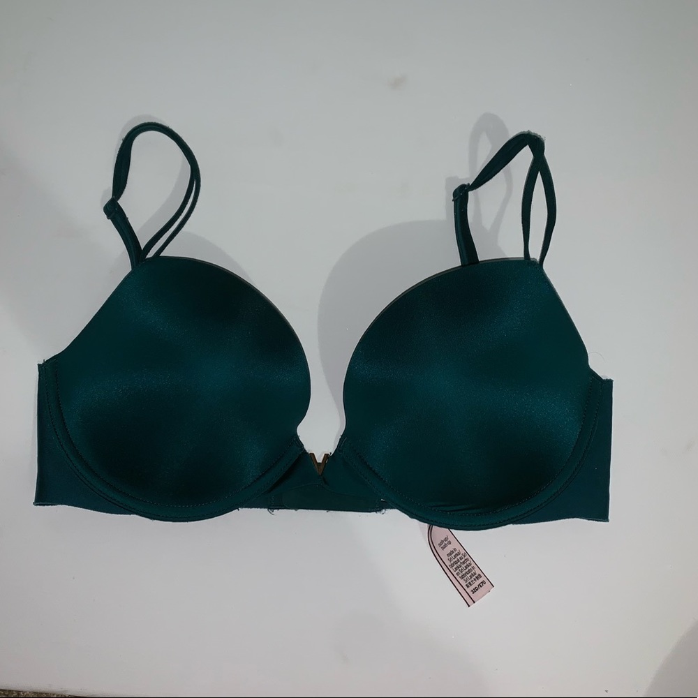 Green Victoria’s Secret push up